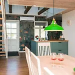 Сasa de vacaciones 8 Person In Bjert-by Traum