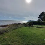 8 Person In Bjert-by Traum *
