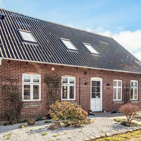 8 Person In Bjert-by Traum 度假居 *