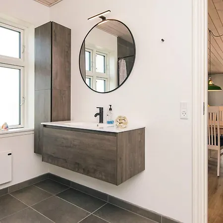 8 Person In Bjert-by Traum Binderup Strand