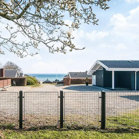 度假居 8 Person In Bjert-by Traum Binderup Strand