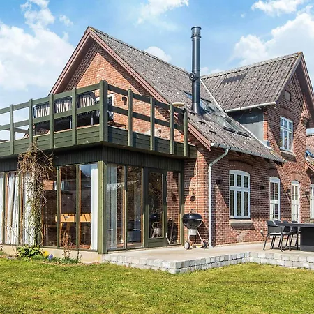 8 Person In Bjert-by Traum 度假居 *